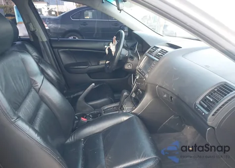 2005 Honda Accord 3.0 Ex z USA, uszkodzony, nr VIN 1HGCM66865A024288